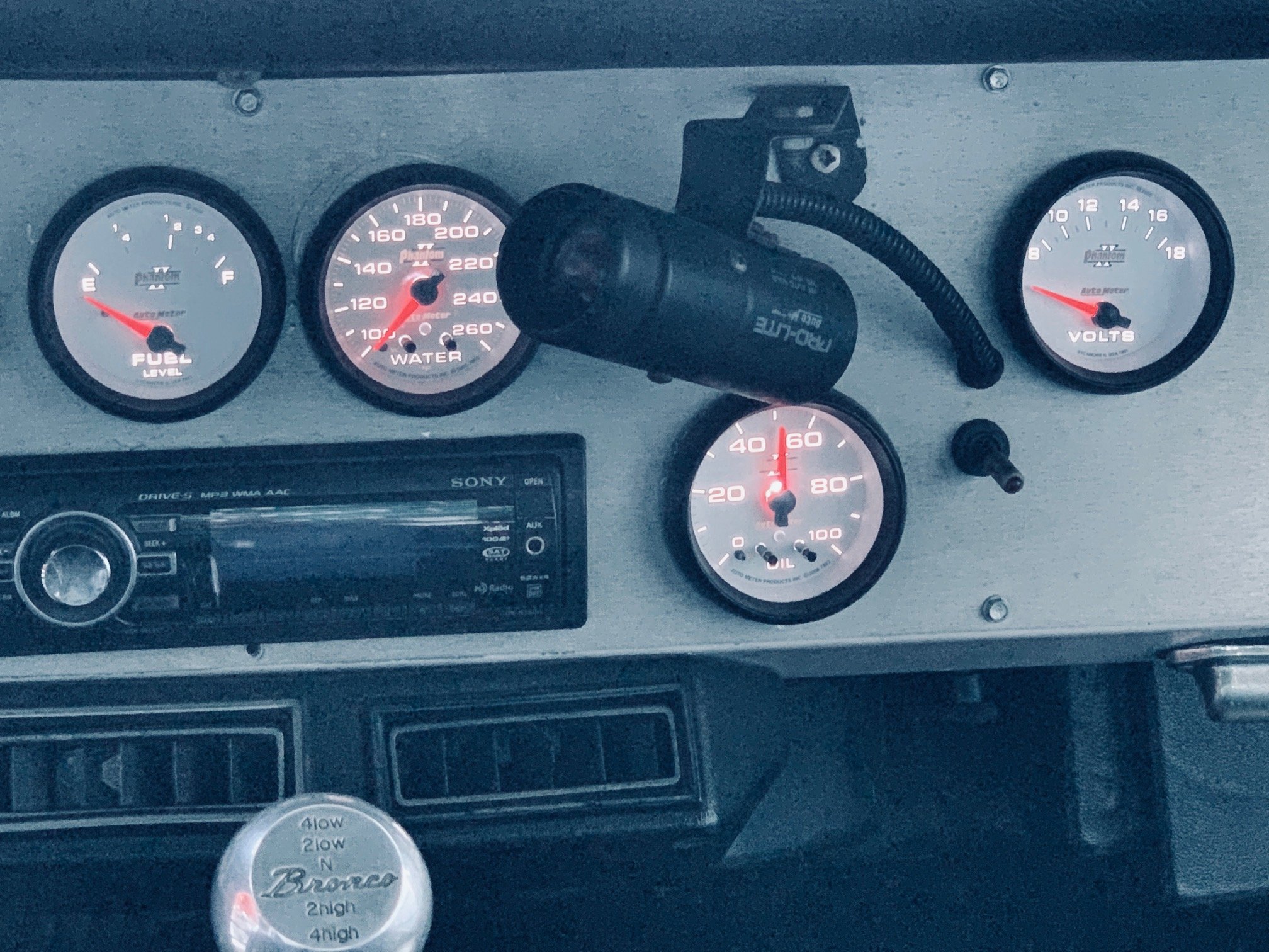 1968 Ford Bronco gauges